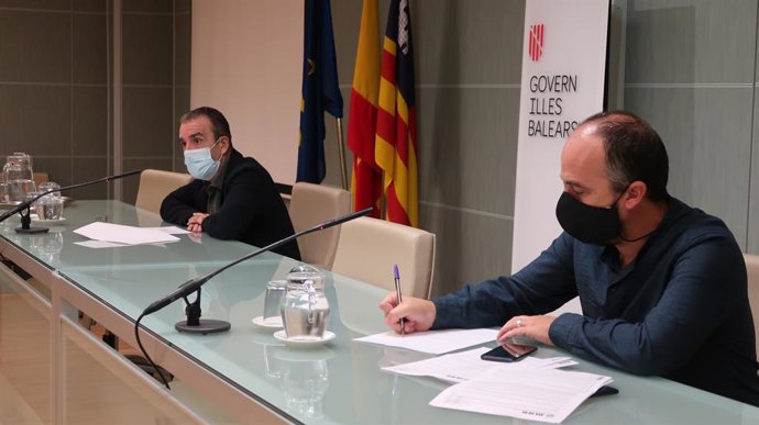 Yllanes y Urresti, durante la rueda de prensa.