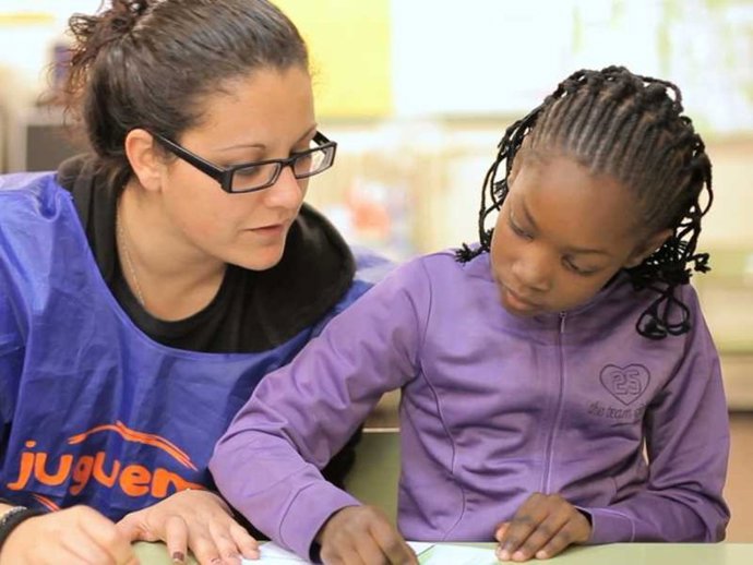 Imagen de un voluntariado de la Universitat de Girona.