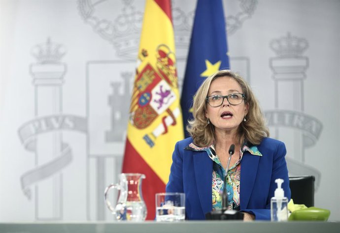 La vicepresidenta y ministra de Asuntos Económicos y Digitalización, Nadia Calviño, comparece en rueda de prensa posterior al Consejo de ministros en Moncloa, Madrid (España), a 17 de noviembre de 2020. En esta reunión el Gobierno ha aprobado la extensi