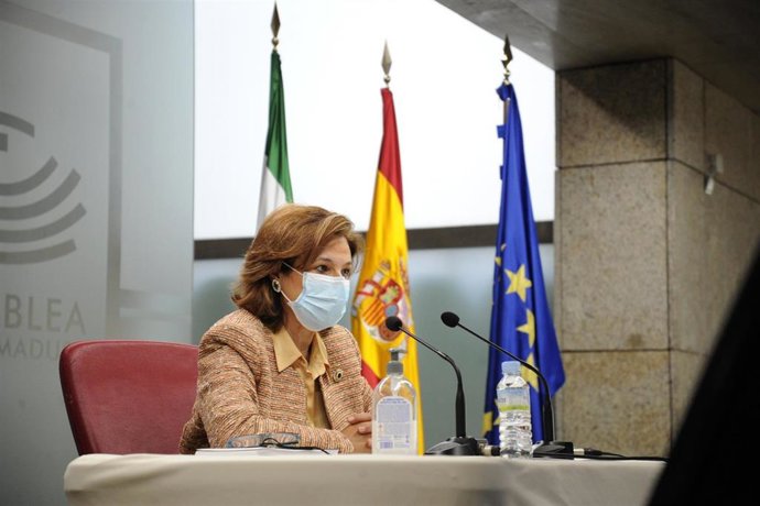 La vicepresidenta primera, Pilar Blanco-Morales, presenta el proyecto de Presupuestos en la Asamblea.