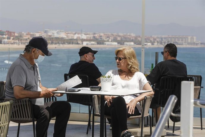 Imagen de la terraza de un local de hostelería en Valncia. 