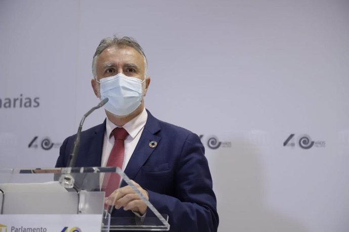 El presidente de Canarias, Ángel Víctor Torres, en rueda de prensa