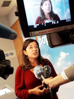 La presidenta del PP, María José Sáenz de Buruaga