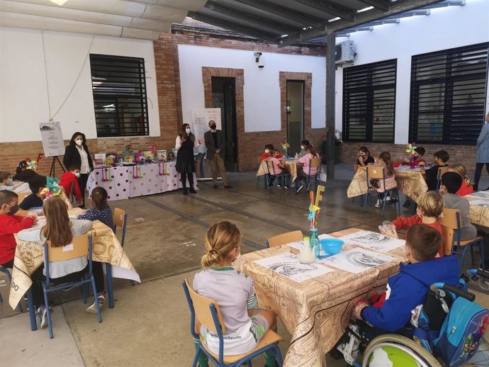 Nota De Prensa Y Fotos Iniciativa Fomento Lectura Educación