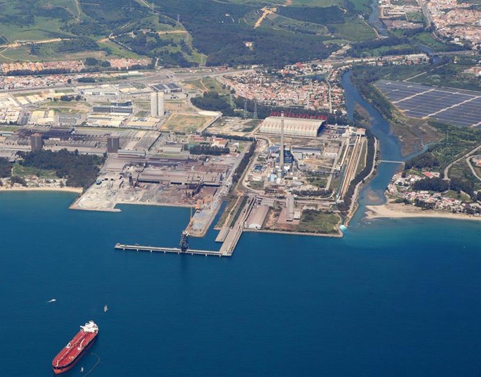 Terminal portuaria de Endesa en Los Barrios