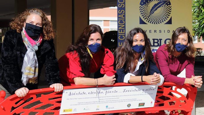 Malena Rubistein, Beatriz Macías, Isabel Serrato y Rosa María Díaz