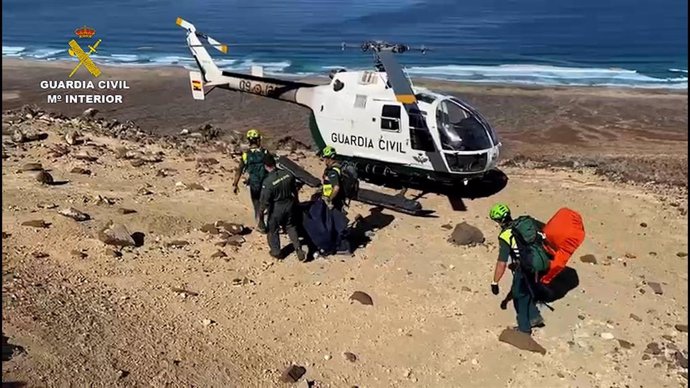 La Guardia Civil recupera los restos de un senderista en Fuerteventura