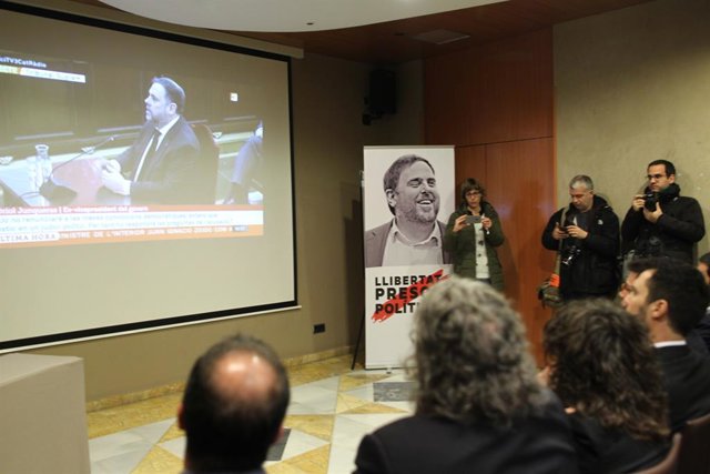 El conseller d'Afers Socials de la Generalitat, Chakir el Homrani; el vicepresident i conseller d'Economia de la Generalitat, Pere Aragonès; el president del Parlament, Roger Torrent; la consellera d'Agricultura de la Generalitat, Teresa Jordà.