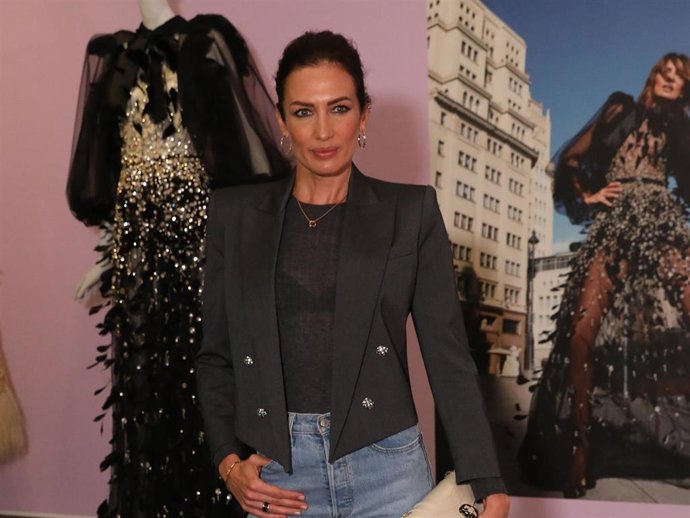 Nieves Álvarez, protagonista de la inauguración con la que la revista Elle conmemora sus 75 años de historia