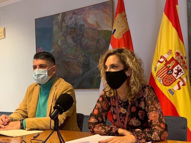 Vicente Marañón, Vicealcalde De Burgos, Y Blanca Carpintero, Concejal De Seguridad Ciudadana.