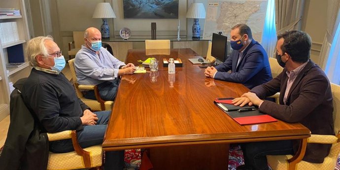 Imagen de la reunión mantenida en la sede del Ministerio