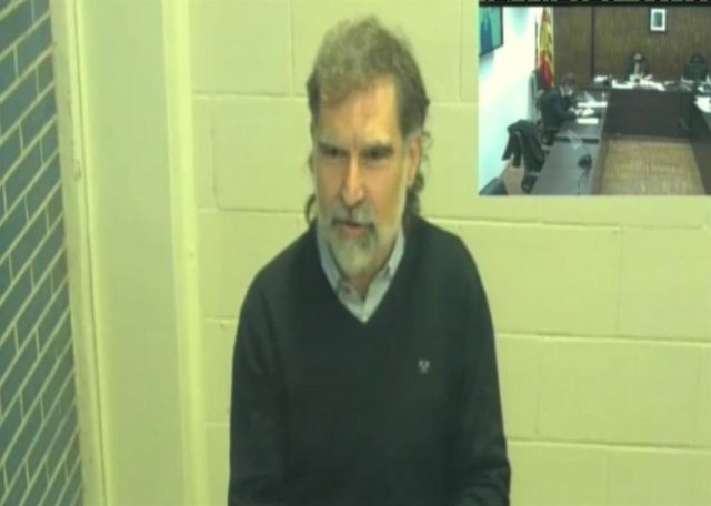 El president d'Òmnium, Jordi Cuixart, compareix per videoconferència en el judici per una demanda a l'entitat per fer servir la veu d'un guàrdia civil en un vídeo, el 12 de novembre del 2020.