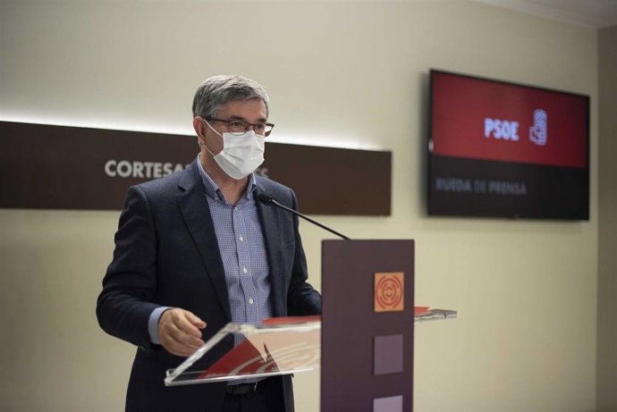 El portavoz del PSOE en las Cortes de Aragón, Vicente Guillén