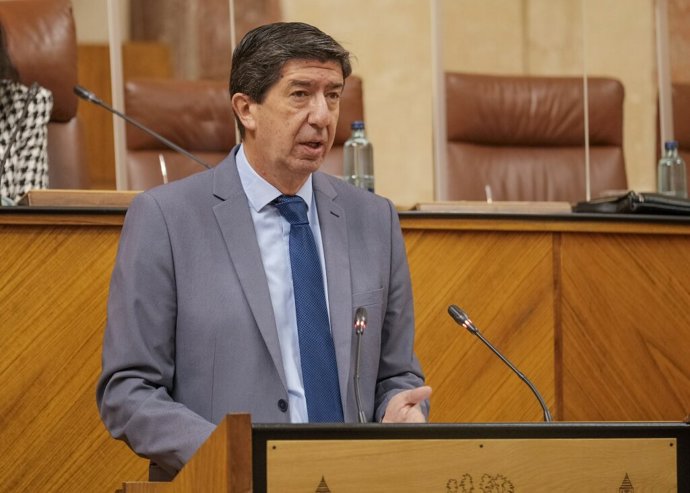El vicepresidente de la Junta de Andalucía, Juan Marín, interviene en el Pleno del Parlamento.