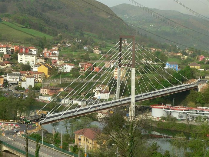 Accesos por carretera a Soto de Ribera, en el concejo de Ribera de Arriba, en Asturias.