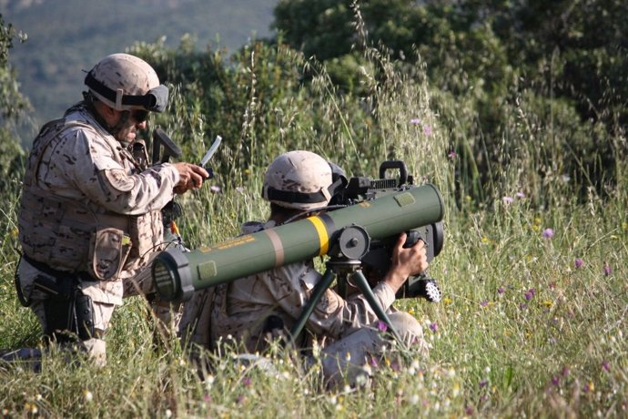 Ejercicio en un campo de maniobras