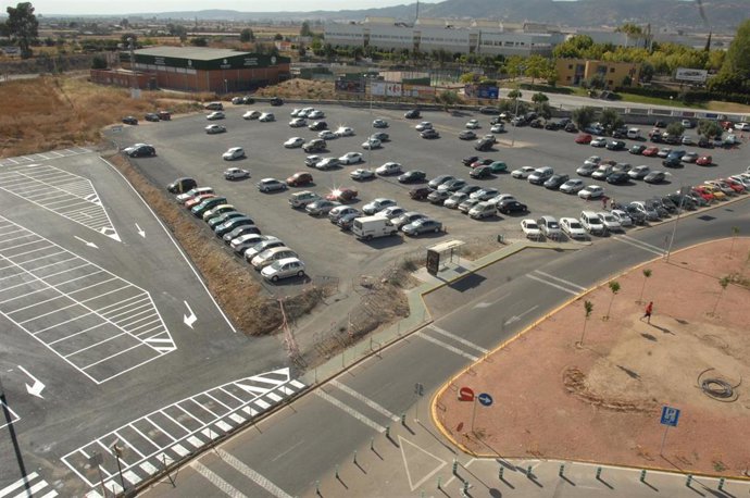 El aparcamiento del Hospital Reina Sofía en una imagen de archivo