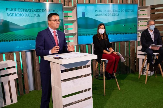 El conselleiro de Medio Rural, José González, durante su participación en el encuentro virtual sobre el Plan estrategico para la comarca de A Limia