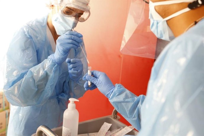 Realización y análisis de una prueba PCR.