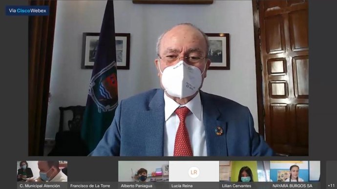 El alcalde de Málaga, Francisco de la Torre, durante el pleno infantil online