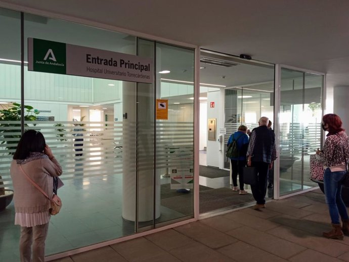 Entrada al Hospital Torrecárdenas de Almería