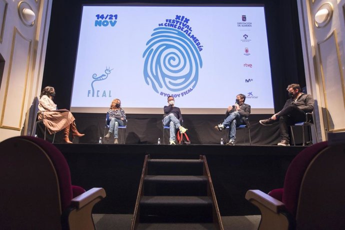 Mesa redonda sobre el oficio de director en Fical