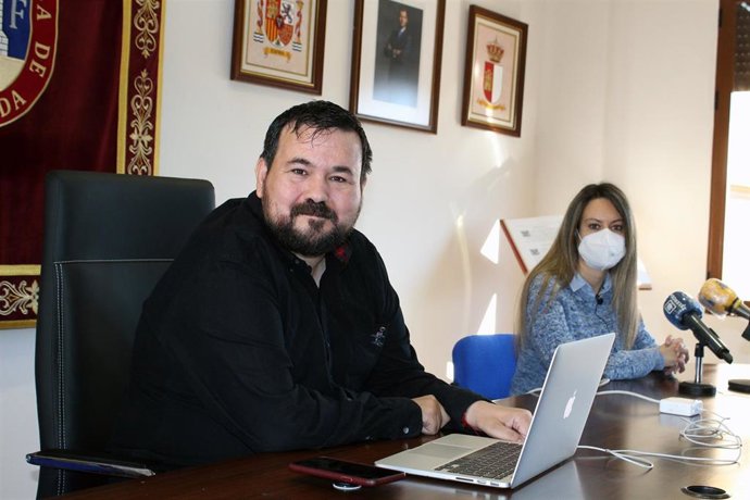 Nota De Prensa + Fotografía + Corte De Sonido Juan Ramón Amores