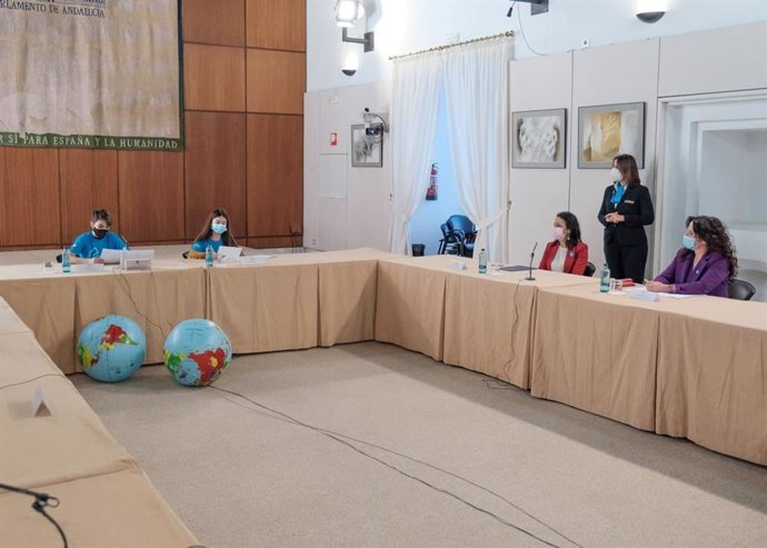 Imagen de este viernes de la XII Edición del Parlamento Infantil de Andalucía, que organiza el Parlamento en colaboración con Unicef.