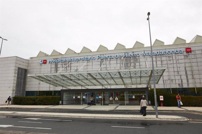 El Hospital Puerta de Hierro, en la zona básica de salud de Valle de la Oliva, en Majadahonda, Madrid (España), a 3 de noviembre de 2020. 