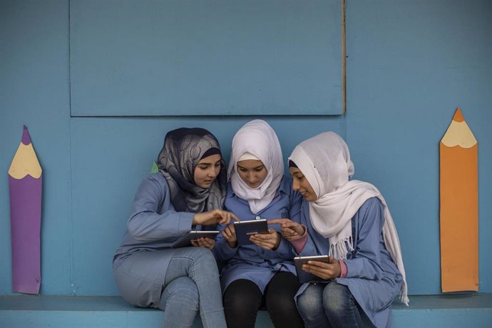 'Profuturo', De La Fundación Telefónica Y Fundación 'La Caixa'