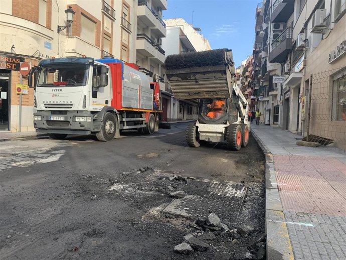 Asfaltado en calle La Palma de Huelva