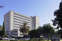 El Hospital Regional de Málaga detecta un brote de coronavirus en su servicio de Medicina Interna
