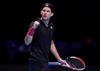 Thiem gana la batalla a Djokovic por la final de Maestros