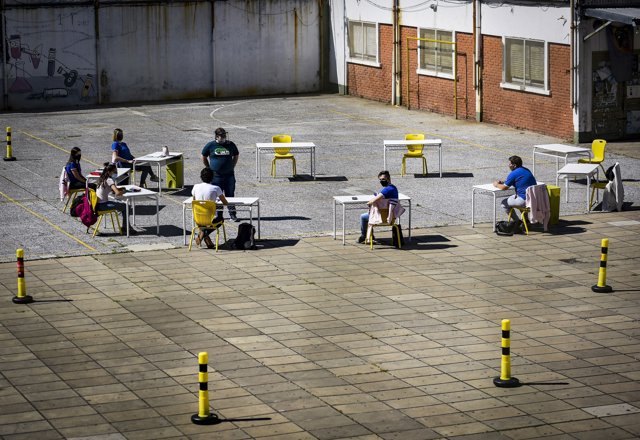 Escuela reabre en Buenos Aires, Argentina, a 13 de octubre de 2020