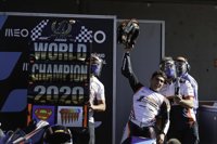 Albert Arenas conquista un agónico título de campeón de Moto3