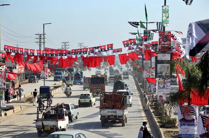 Preparativos en Peshawar de la marcha del MDP