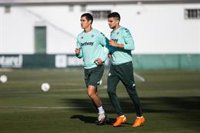 El Betis anuncia el positivo por coronavirus de Mandi