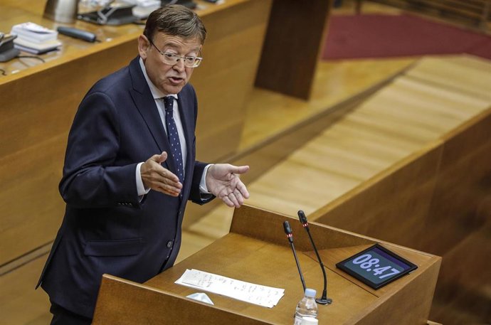 El presidente de la Generalitat valenciana, Ximo Puig, en imagen de archivo en la tribuna de Les Corts