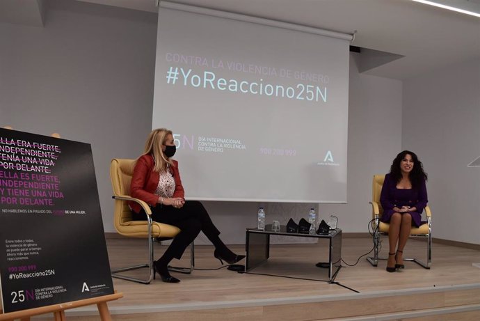 La consejera de Igualdad, Políticas Sociales y Conciliación, Rocío Ruiz, en la presentación de la campaña por el 25N