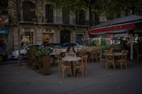 El 70% de la restauració de Barcelona obrirà avui, segons el Gremi
