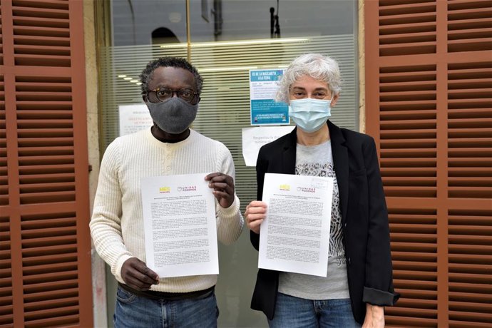 (I-D) El Portavoz De MÉS En El Consell, Guillem Balboa, Y La Portavoz De Unidas Podemos En La Institución Insular, Magdalena Gelabert.