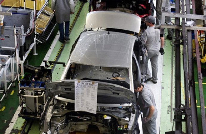 Imagen de una fábrica de vehículos.