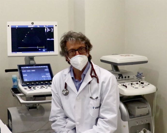 El doctor Gómez Doblas, jefe de CArdiología del Hospital Vithas Xanit Internacional.