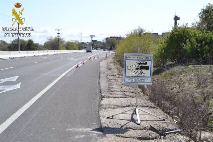 Sucesos.- Investigado por circular a 225 kilómetros por hora en una carretera limitada a 120 en Corral de Almaguer