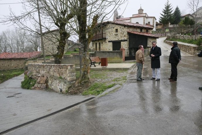 El consejero de Innovación, Francisco Martín, en Polaciones