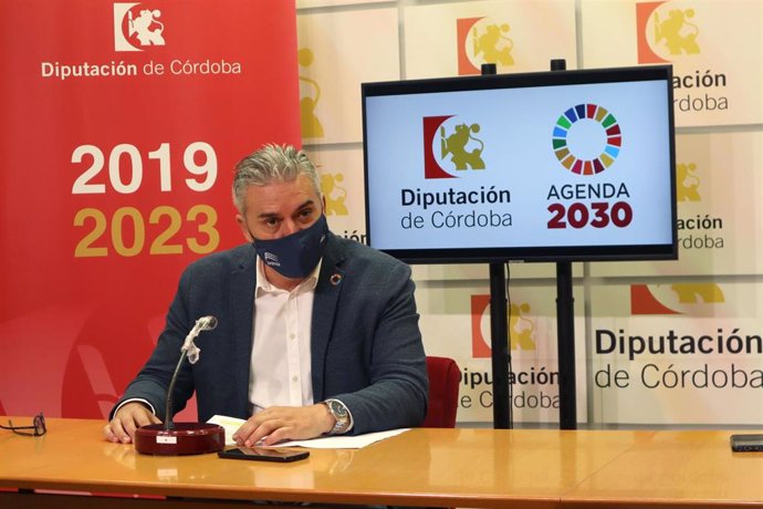 El delegado de Programas Europeos de la Diputación de Córdoba, Víctor Montoro