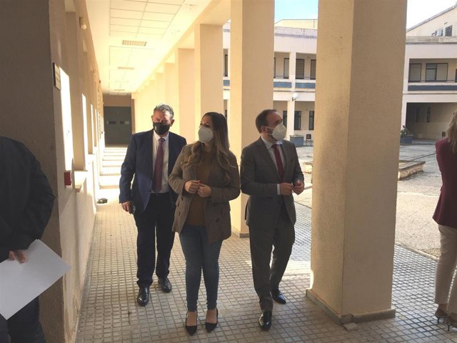 Visita a la antigua Escuela de Peritos