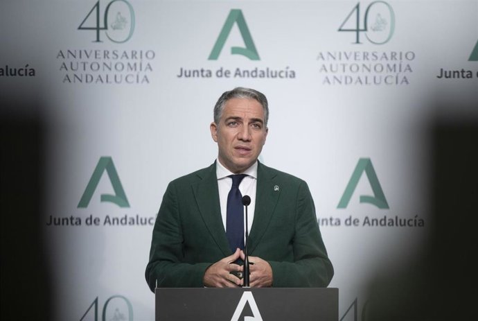 El consejero de Presidencia, Elías Bendodo, durante la rueda de prensa posterior a la reunión del Consejo de Gobierno. En Sevilla, (Andalucía, España), a 24 de noviembre de 2020.