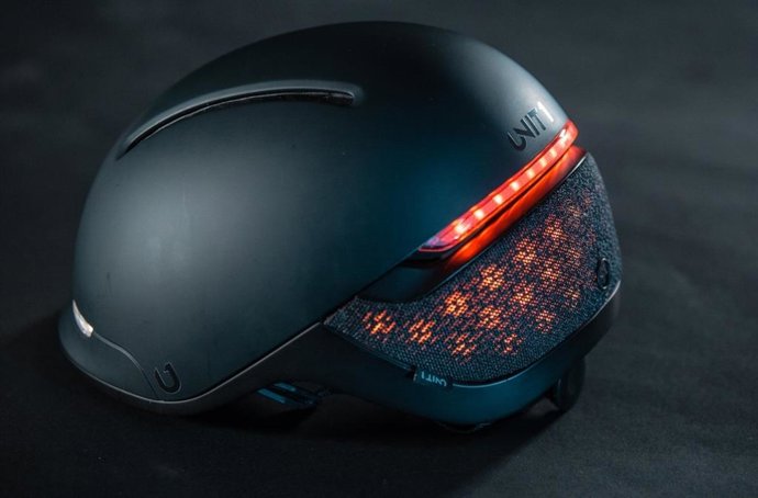 Casco inteligente Faro de Unit 1.