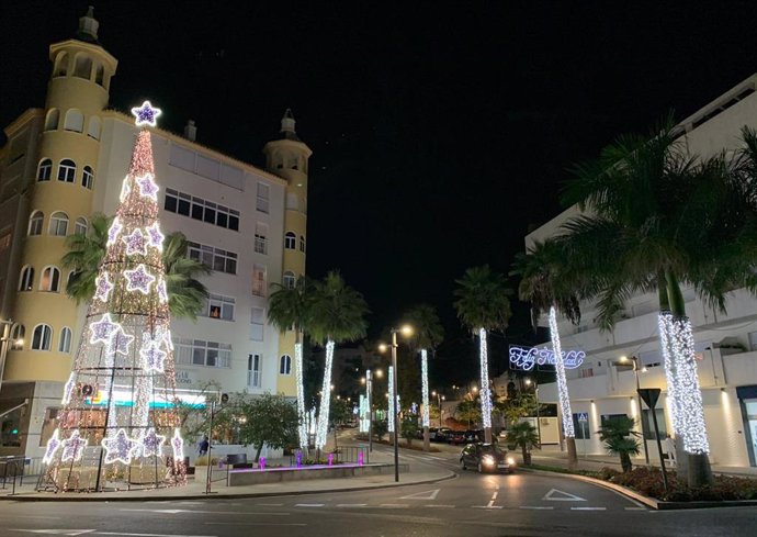 Iluminación navideña en el Ayuntamiento de Estepona